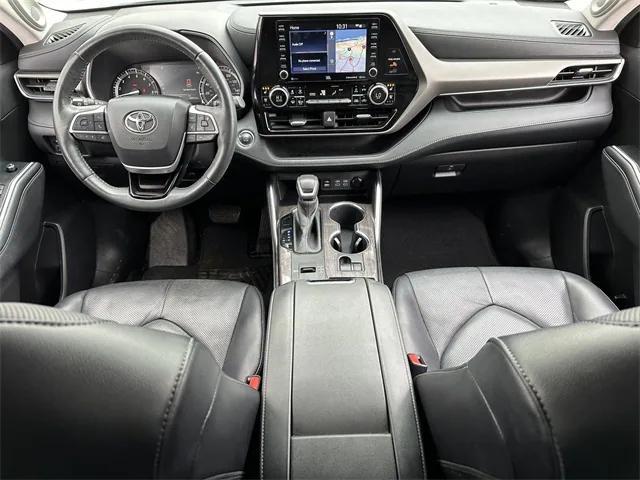 used 2022 Toyota Highlander car, priced at $36,306