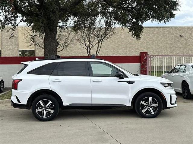 used 2022 Kia Sorento car, priced at $27,658