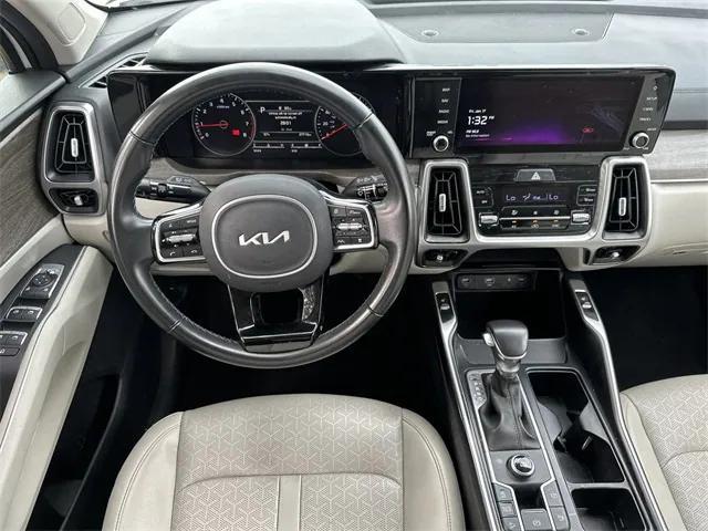 used 2022 Kia Sorento car, priced at $27,658