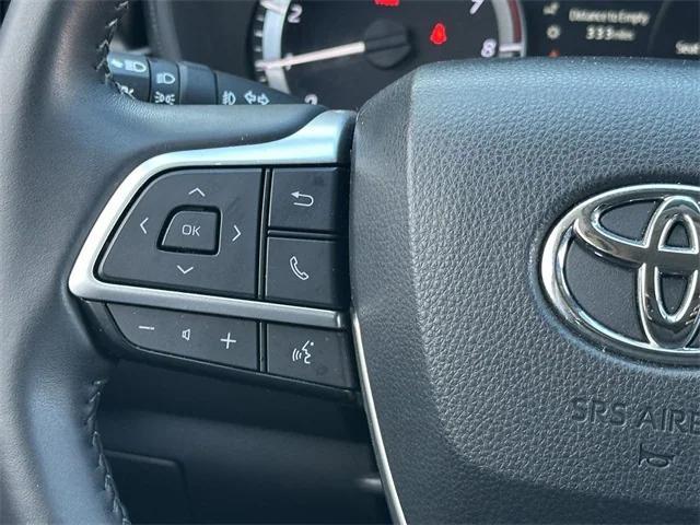 used 2023 Toyota Highlander car, priced at $36,663