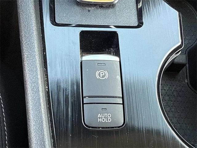 used 2021 Nissan Rogue car, priced at $21,236