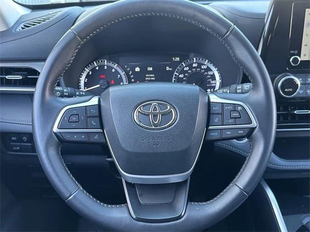 used 2024 Toyota Highlander car, priced at $40,199