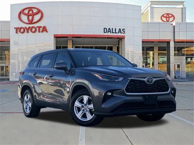 used 2024 Toyota Highlander car, priced at $40,199