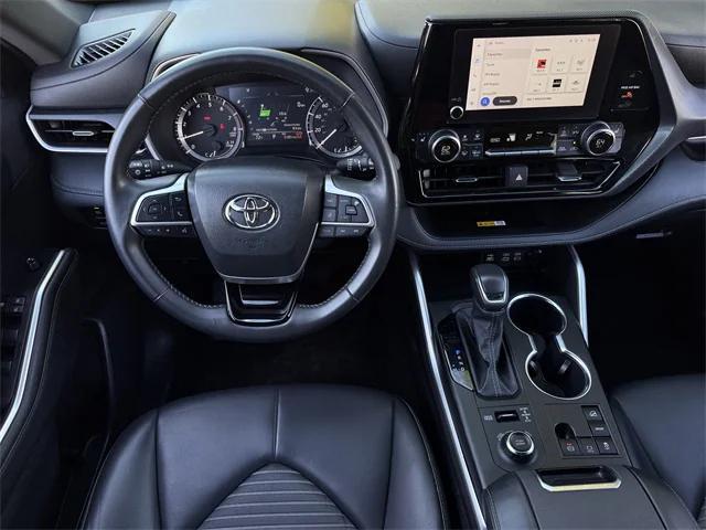 used 2024 Toyota Highlander car, priced at $42,387