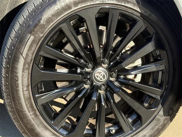 used 2024 Toyota Highlander car, priced at $42,387