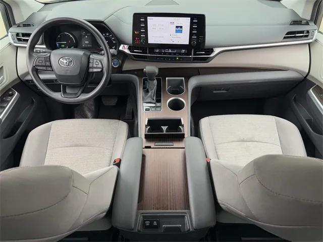 used 2024 Toyota Sienna car, priced at $39,752