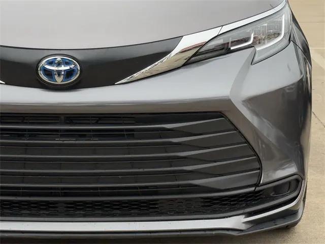 used 2024 Toyota Sienna car, priced at $39,752