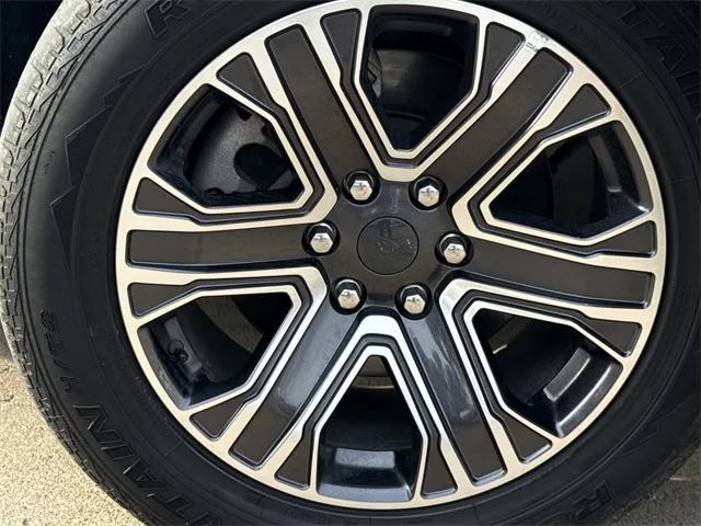 used 2024 Jeep Wagoneer L car, priced at $36,934