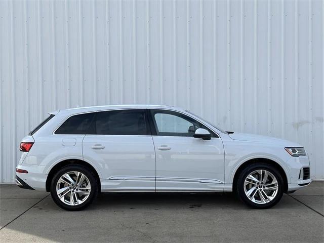 used 2022 Audi Q7 car, priced at $37,802