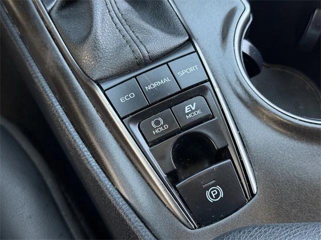 used 2024 Toyota Camry Hybrid car, priced at $31,112