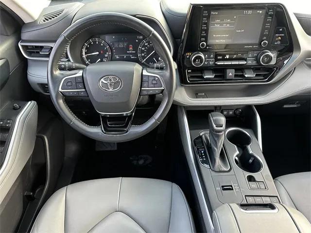 used 2021 Toyota Highlander car, priced at $29,825