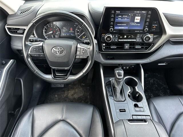 used 2021 Toyota Highlander car, priced at $30,152