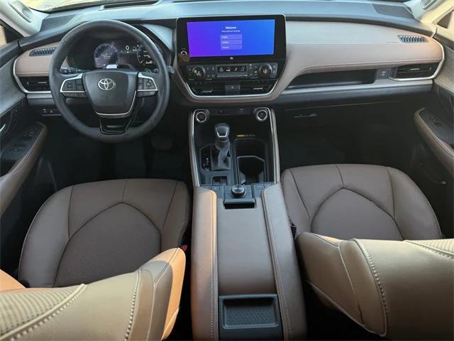 used 2025 Toyota Grand Highlander car, priced at $59,362
