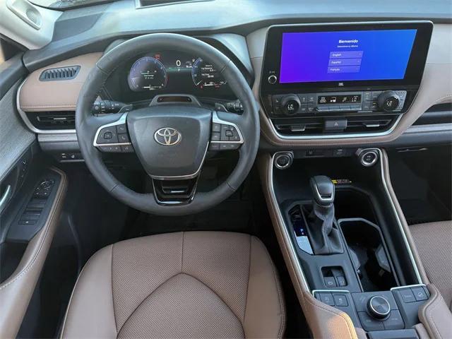 used 2025 Toyota Grand Highlander car, priced at $59,362
