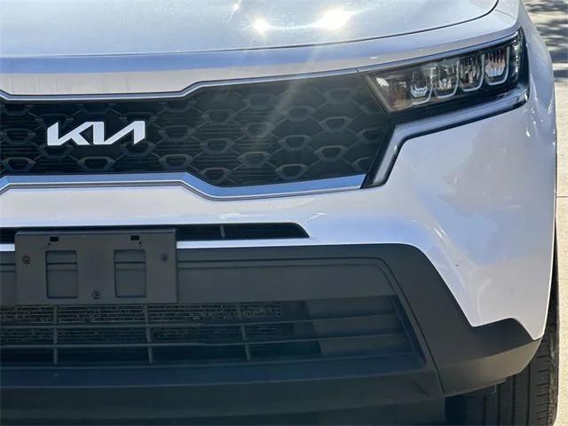 used 2023 Kia Sorento car, priced at $21,694