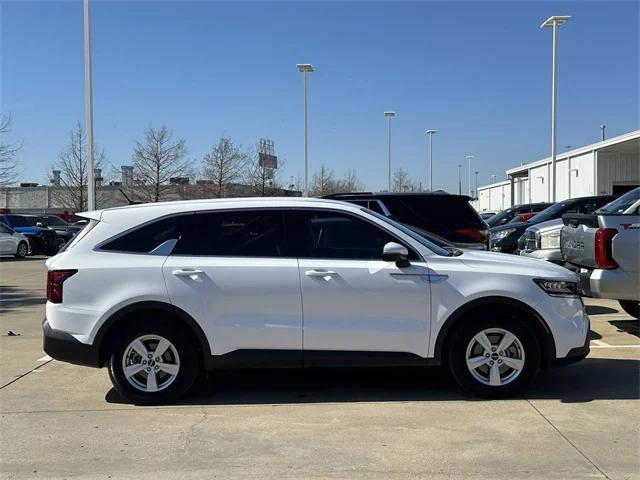 used 2023 Kia Sorento car, priced at $21,694