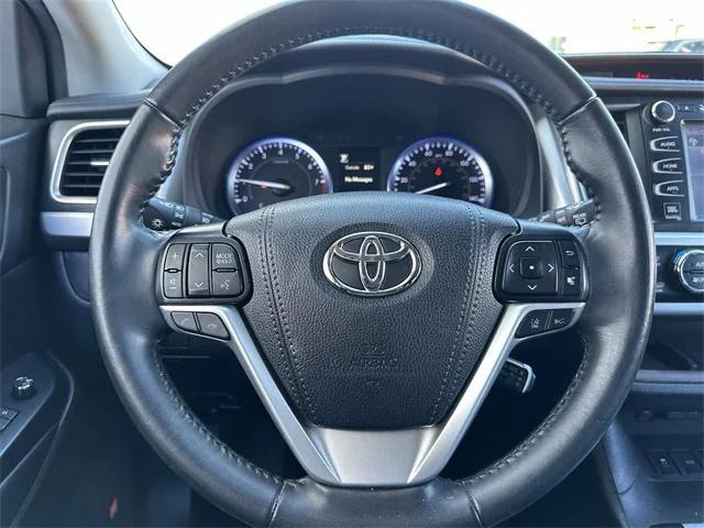 used 2019 Toyota Highlander car, priced at $23,293