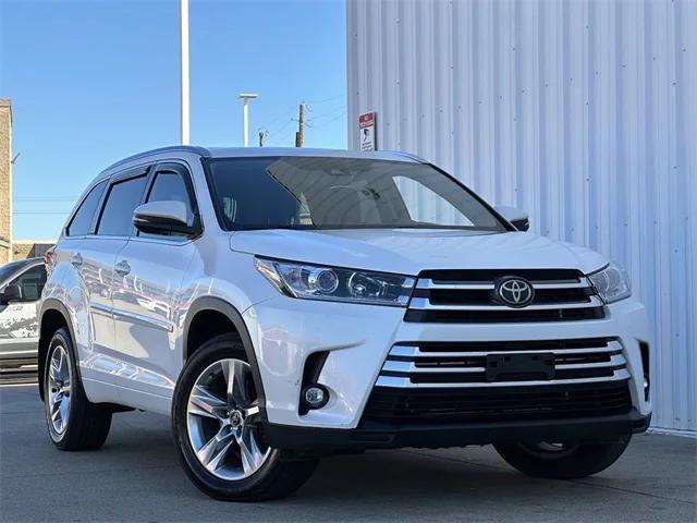 used 2019 Toyota Highlander car, priced at $23,293