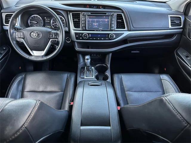 used 2019 Toyota Highlander car, priced at $23,293