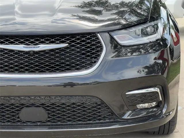 used 2023 Chrysler Pacifica car, priced at $23,139