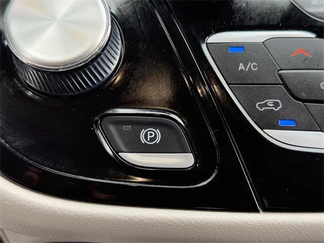 used 2023 Chrysler Pacifica car, priced at $23,139