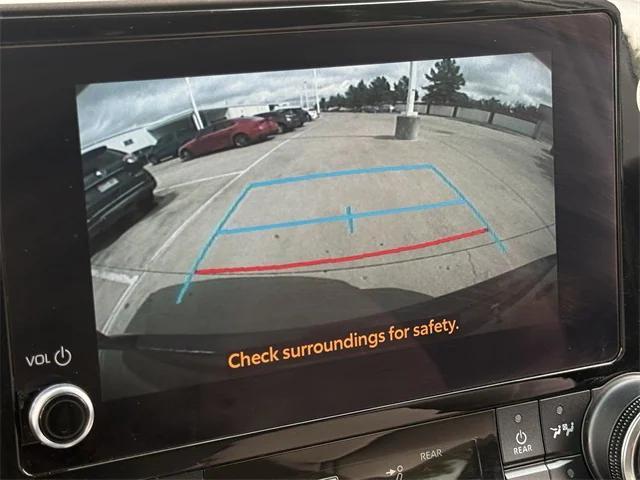 used 2023 Toyota Highlander car, priced at $30,887