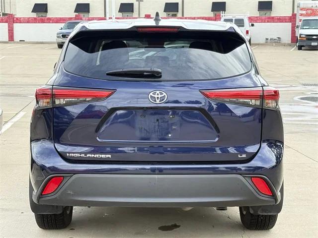 used 2023 Toyota Highlander car, priced at $30,887