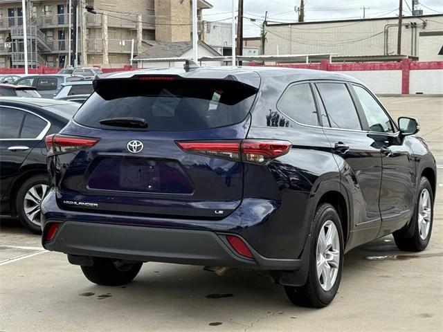 used 2023 Toyota Highlander car, priced at $30,887