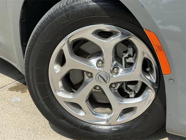 used 2022 Chrysler Pacifica car, priced at $22,134