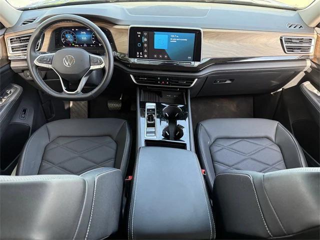 used 2025 Volkswagen Atlas car, priced at $39,092