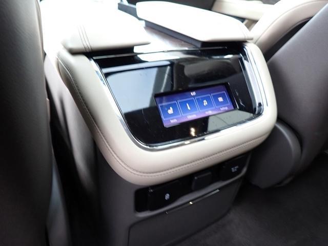 used 2024 Lincoln Navigator car, priced at $70,998