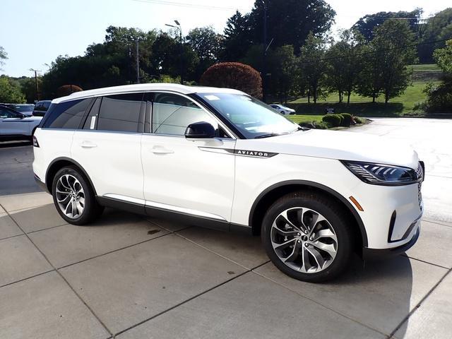 new 2025 Lincoln Aviator car, priced at $68,225