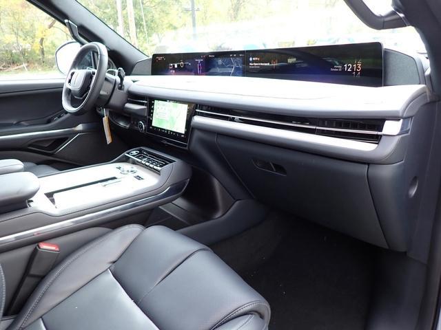 new 2025 Lincoln Navigator car, priced at $107,775