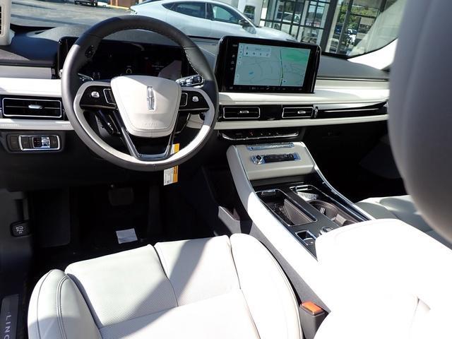 new 2025 Lincoln Aviator car, priced at $82,340
