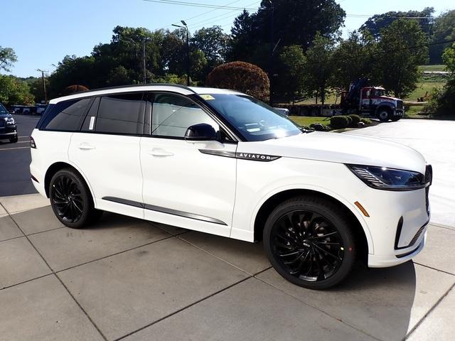 new 2025 Lincoln Aviator car, priced at $82,340