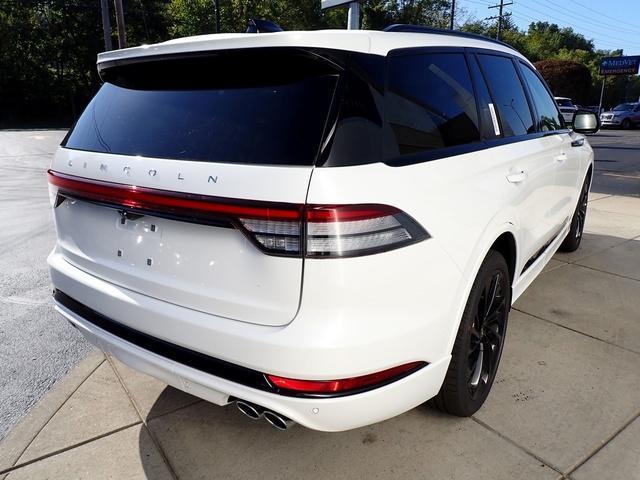 new 2025 Lincoln Aviator car, priced at $82,340