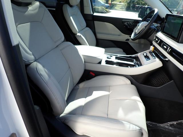 new 2025 Lincoln Aviator car, priced at $82,340