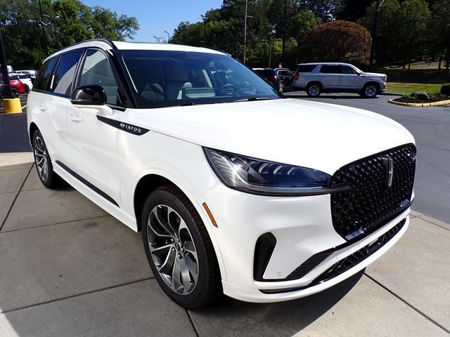new 2025 Lincoln Aviator car, priced at $71,440
