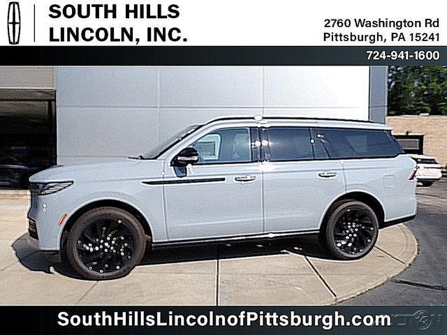 new 2025 Lincoln Navigator car