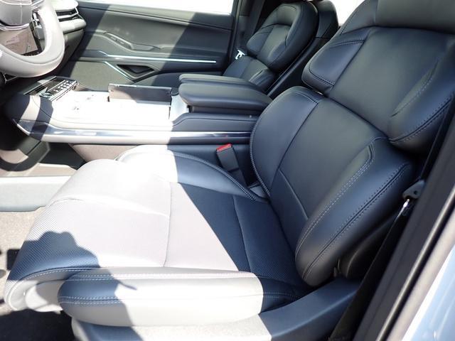 new 2025 Lincoln Navigator car
