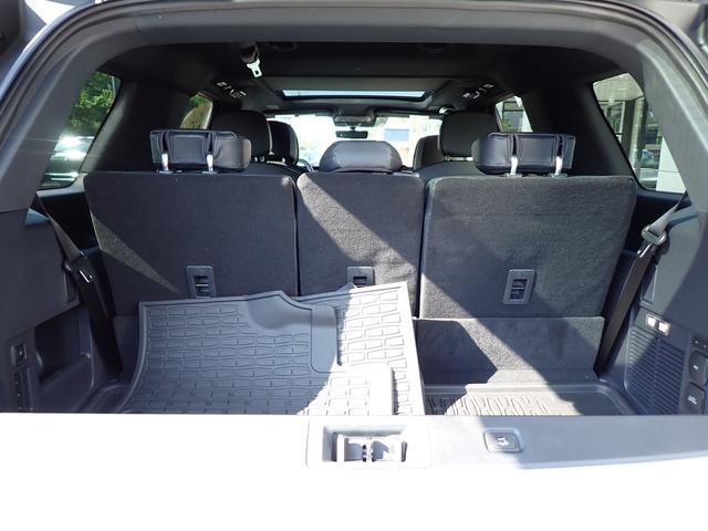 new 2025 Lincoln Navigator car