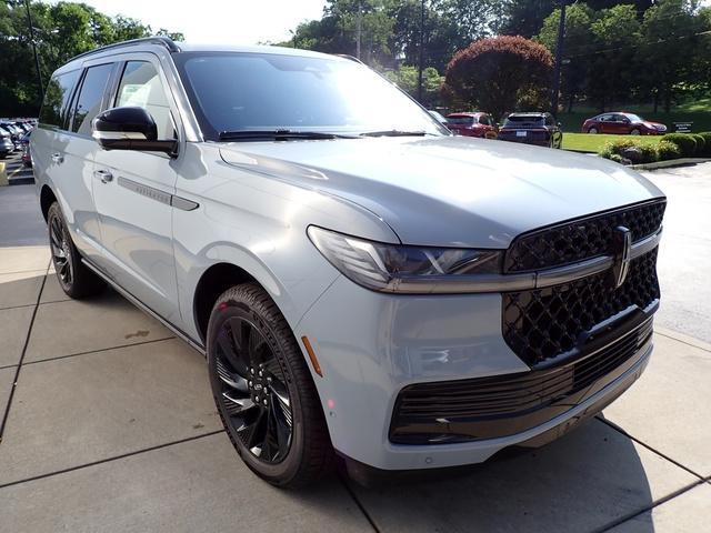 new 2025 Lincoln Navigator car
