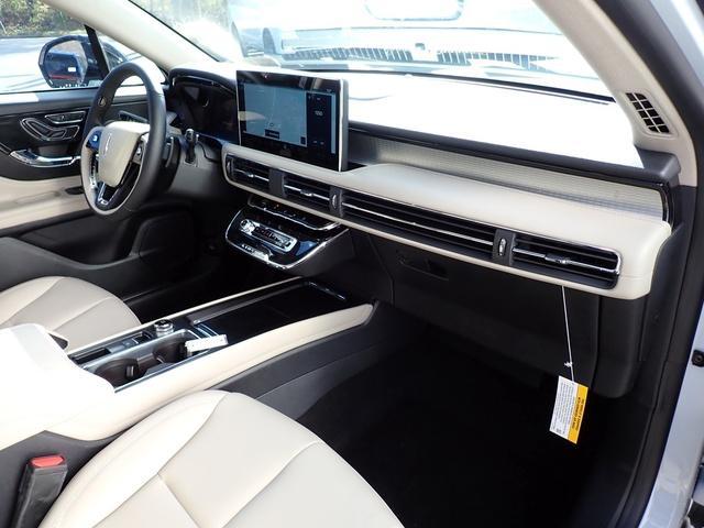 new 2025 Lincoln Corsair car