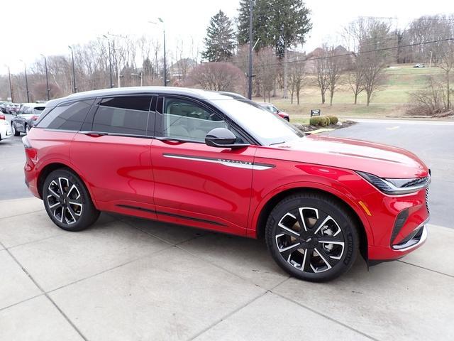 new 2025 Lincoln Nautilus car, priced at $68,660