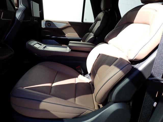 new 2025 Lincoln Navigator L car, priced at $123,585