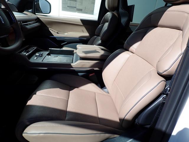 new 2025 Lincoln Navigator L car, priced at $123,585