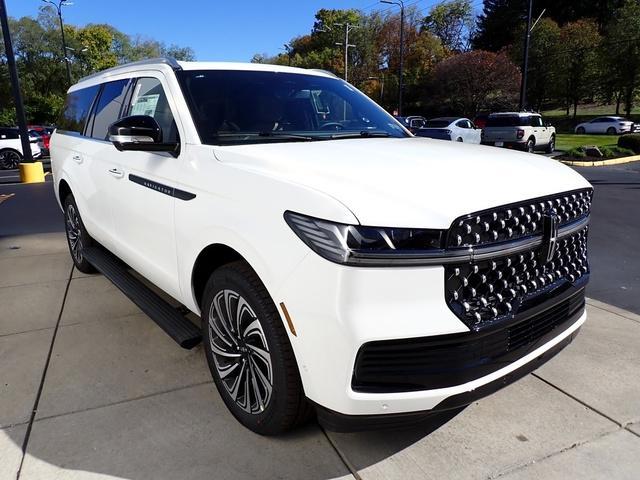new 2025 Lincoln Navigator L car, priced at $123,585