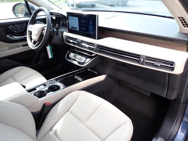 new 2025 Lincoln Corsair car, priced at $59,925