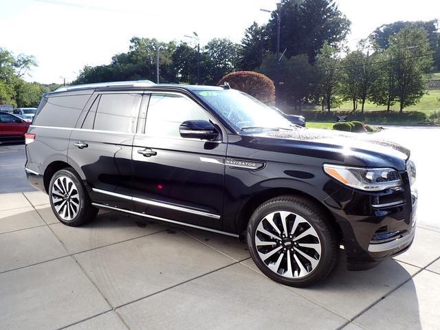 used 2022 Lincoln Navigator car, priced at $71,998