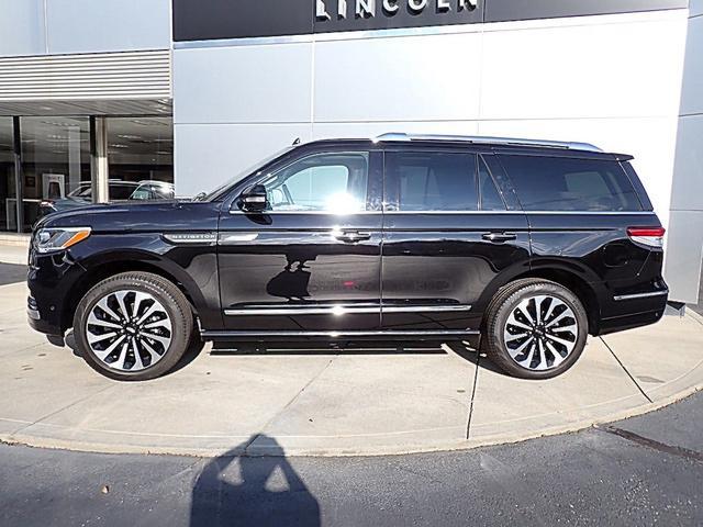 used 2022 Lincoln Navigator car, priced at $71,998